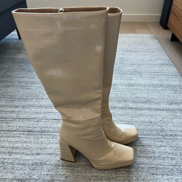 Princess Polly Montgomery Boots Cream Croc Size 9 - Picture 3 of 11